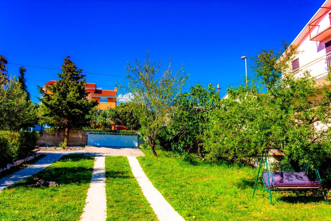 Vacation Home Grill & Chill With 350M2 Garden With Bbq Novi Vinodolski Bagian luar foto